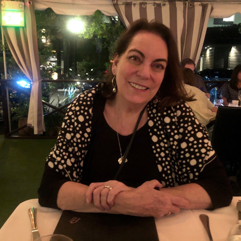 Meet your Posher, Elizabeth